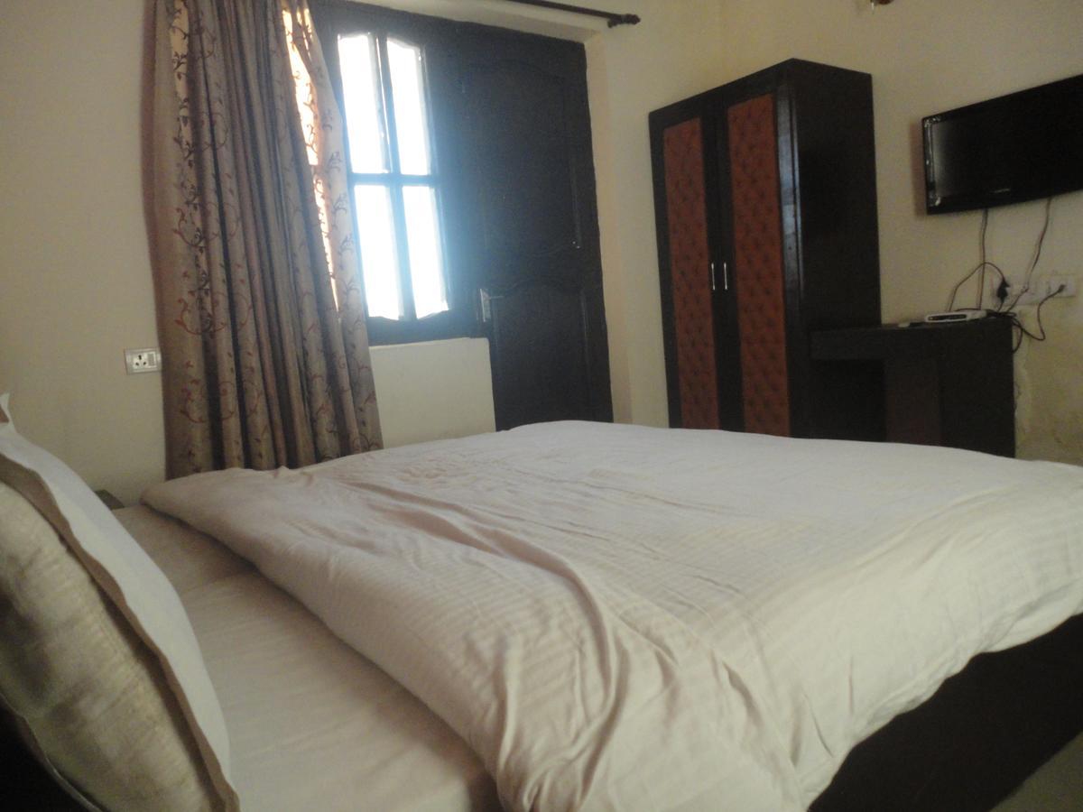 Glen Roy Hotel Mussoorie Exterior photo